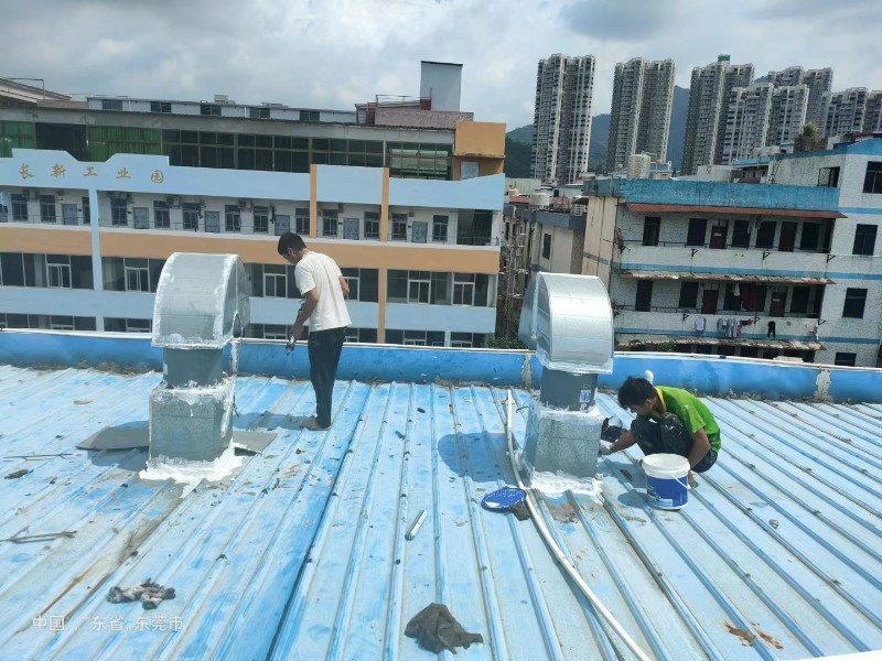 高唐钢结构屋面涂料维修方法